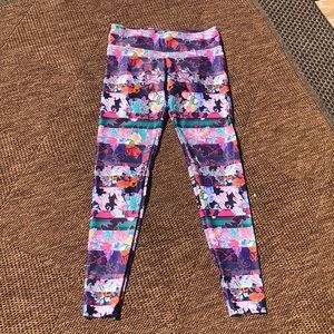 Onzie ladies yoga pants